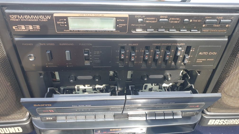 Radiomagnetofon SANYO