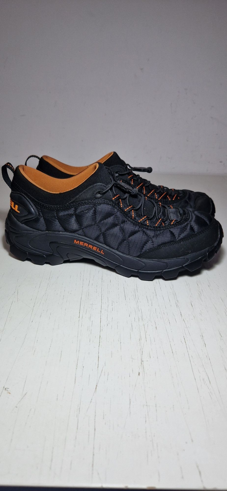Merrell  46.5.            .