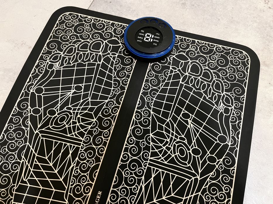 Mata masująca do stóp MT6527 Czarna