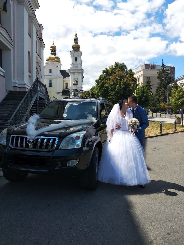 Аренда авто на свадьбу 400 грн год ,свадебный атомобиль.На весілля