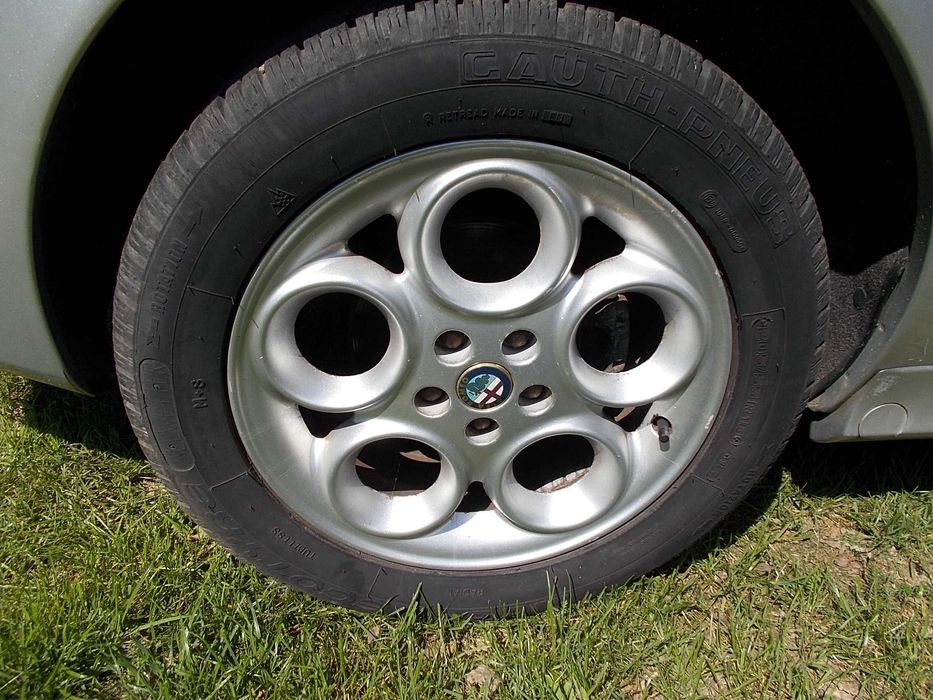 Alfa Romeo 156 1.9 JTD 110 KM Skóra Grigio chiaro 612 zderzak