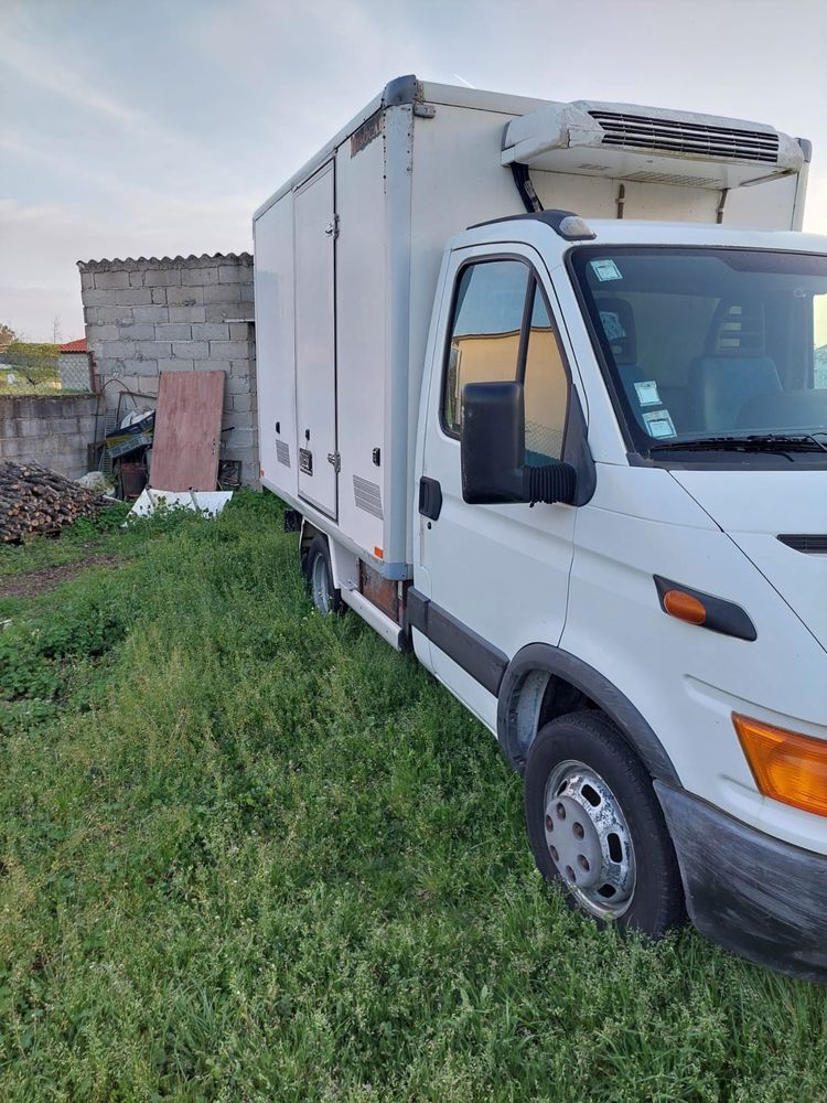 Iveco com frio pronta para entrega