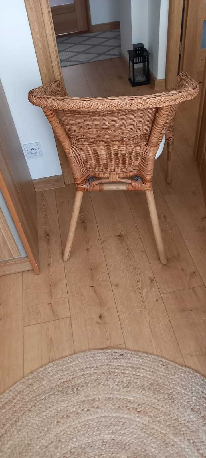 Fotel rattan z poduszką ikea