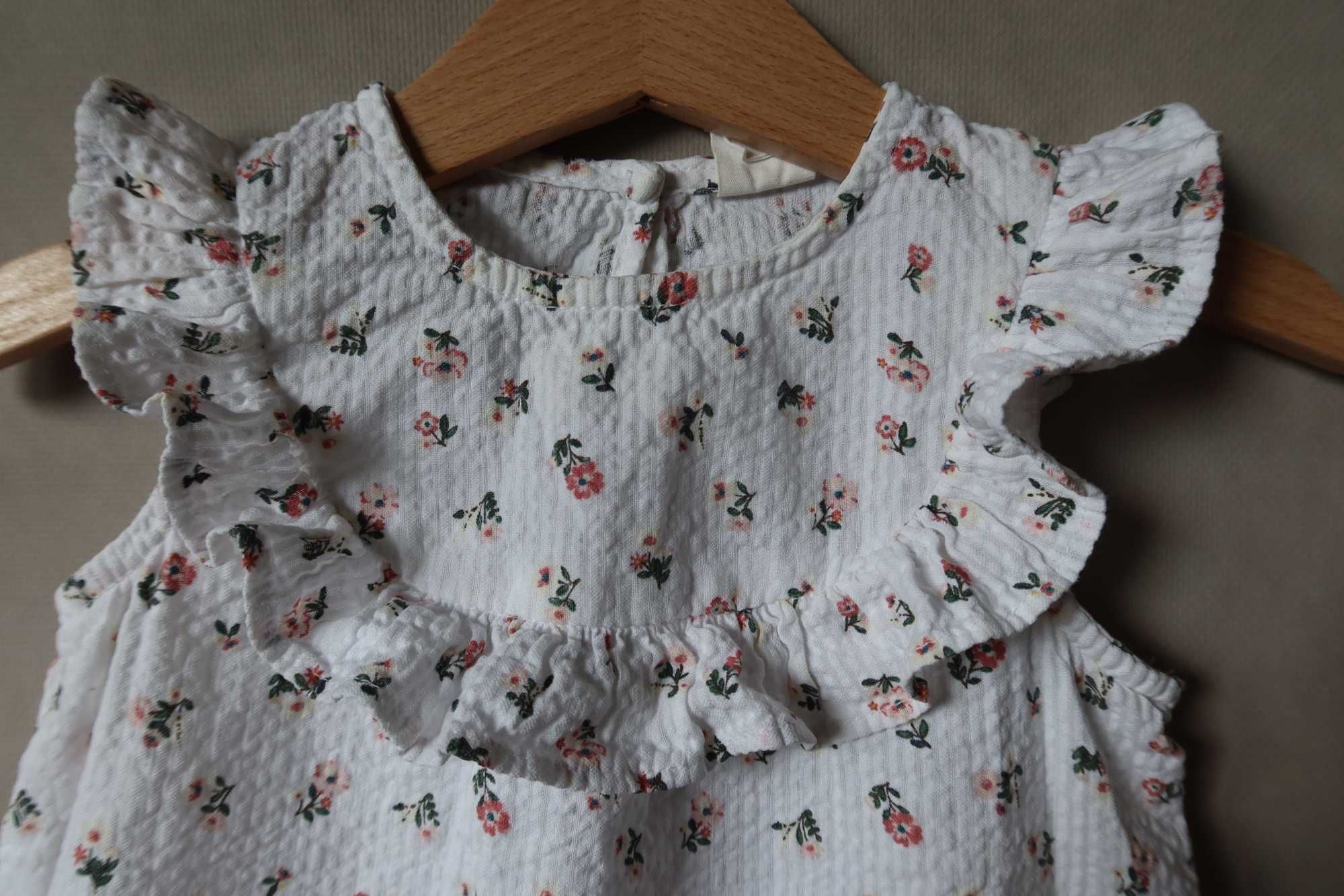 Bluzeczka 80 HM biała w kwiatki różowe kreszowana falbanka koszula