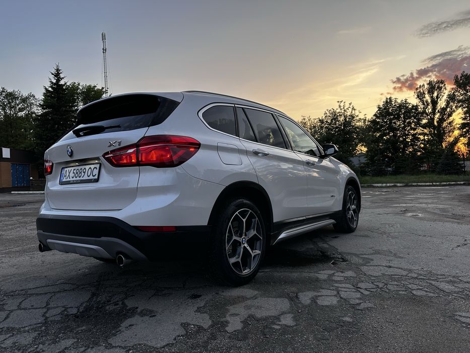 BMW X1 F48 28i 2,0 AT 245 к.с. AWD