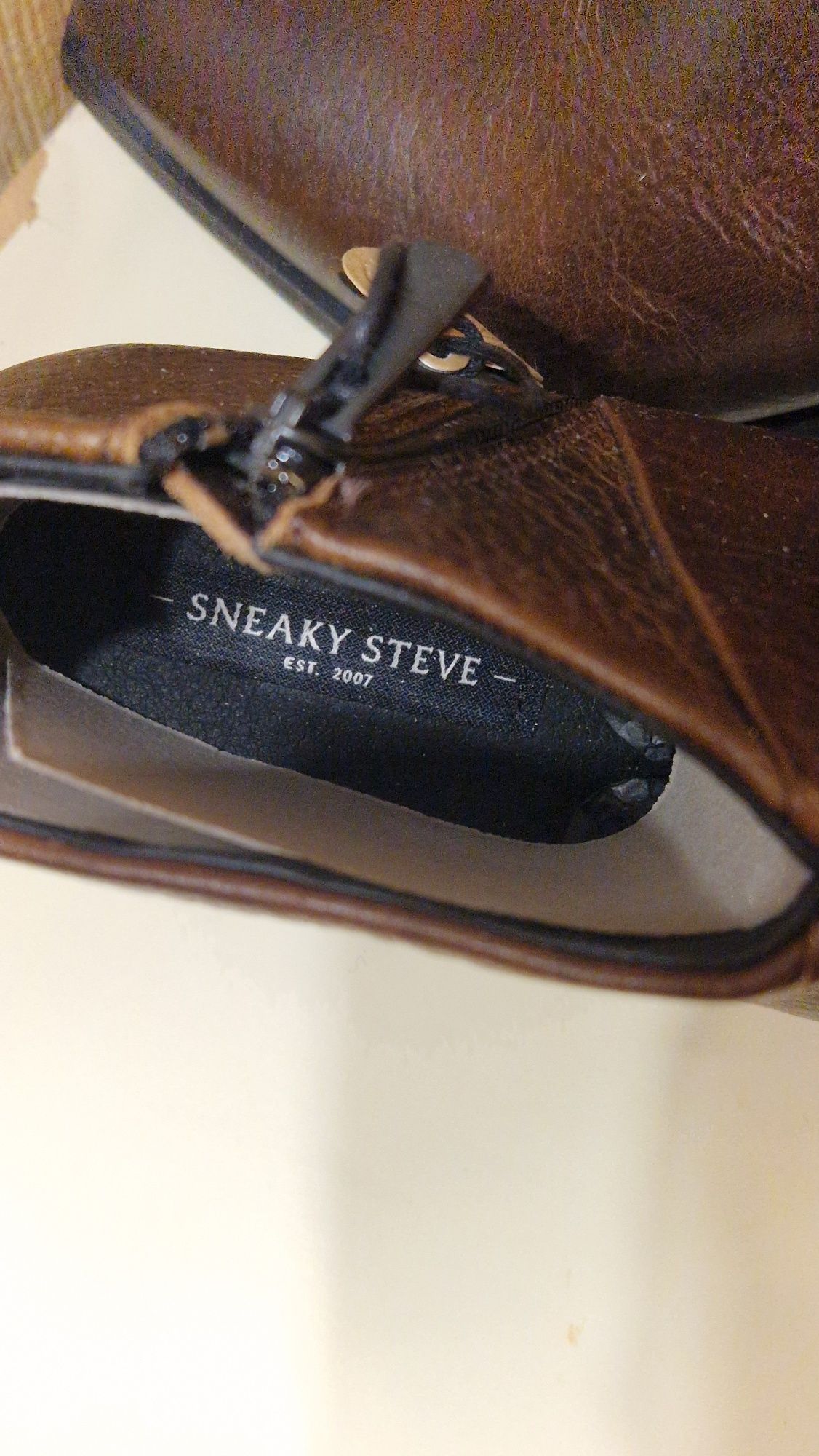 Черевики ботильйони Sneaky Steve р.37