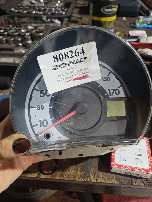 Licznik do samochodu 808264