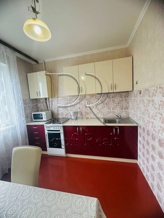 Продаж 2к. Троєщина. п-т Червоної Калини ( Маяковського) 7А.