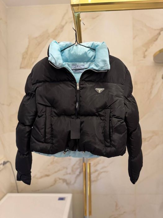 Куртка в стилі прада