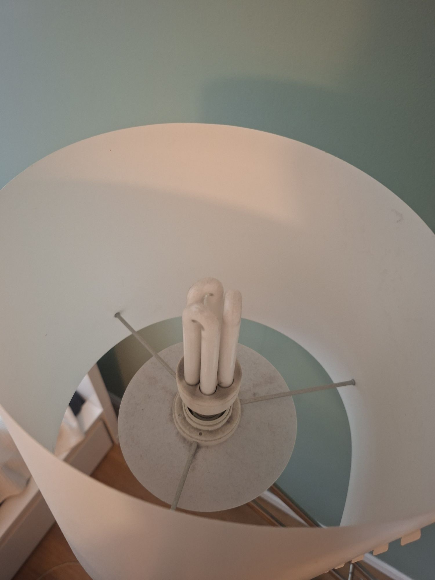 Lampa stojąca pokojowa