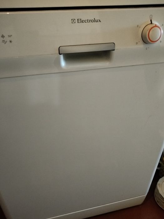 Посудомойка б/у в отличном состоянии