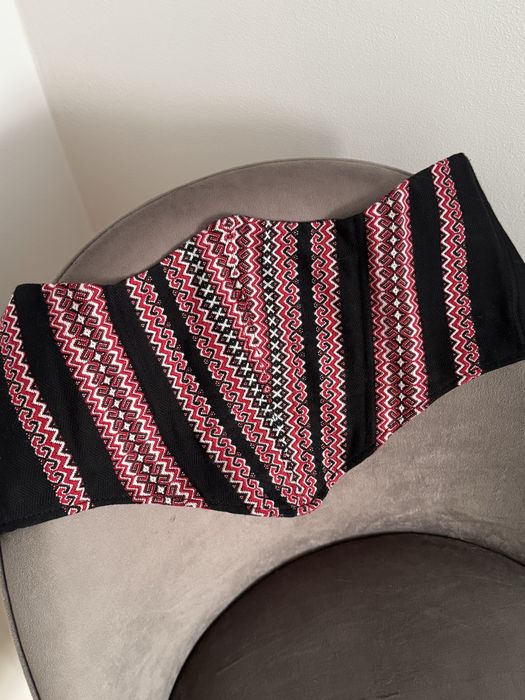 Вишитий корсет. Подовжений. На завʼязках.