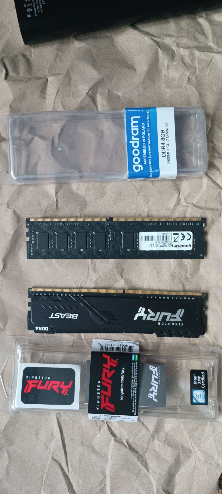 Продам оперативну пам'ять ddr 4 8x2 (16gb) fury 3200 goodram 2400