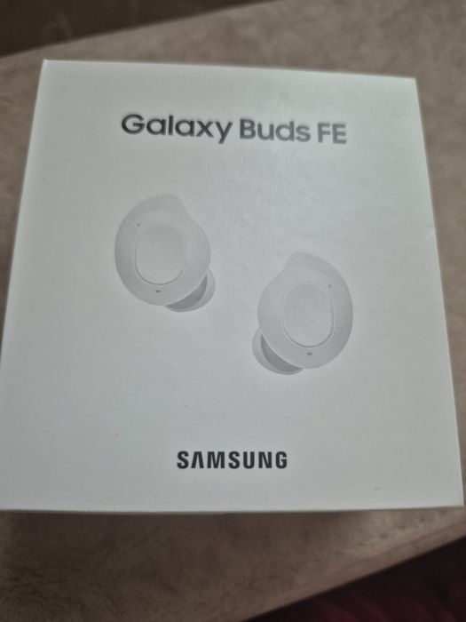 Навушники нові Samsung Buds FE