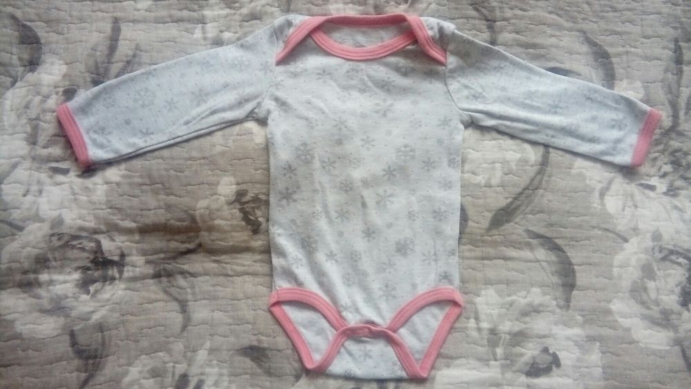 7 body z długim rękawem rozmiar 68 zima renifer Minnie Smyk Pepco