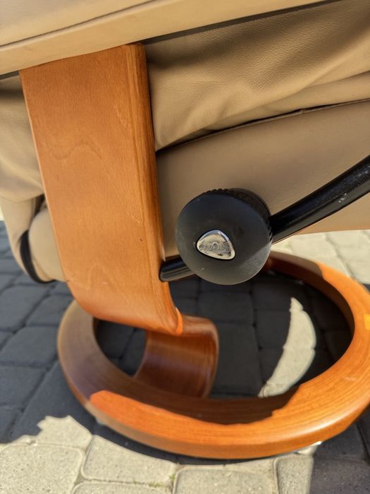 Крісло реклайнер Stressles шкіряне крісло для відпочинку (00103)