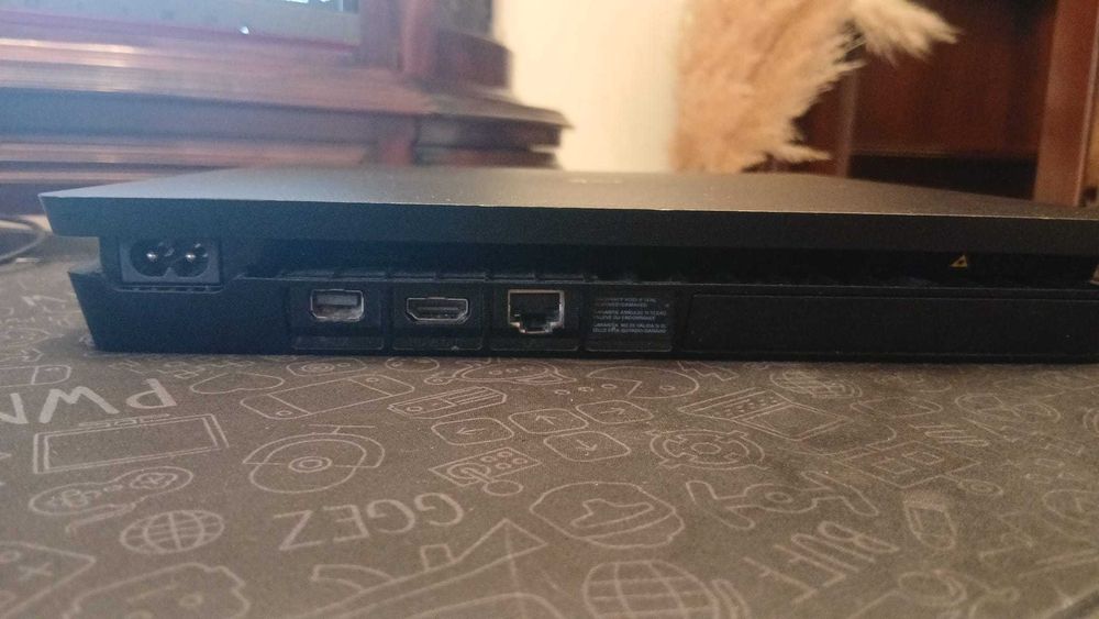 PlayStation 4 Slim