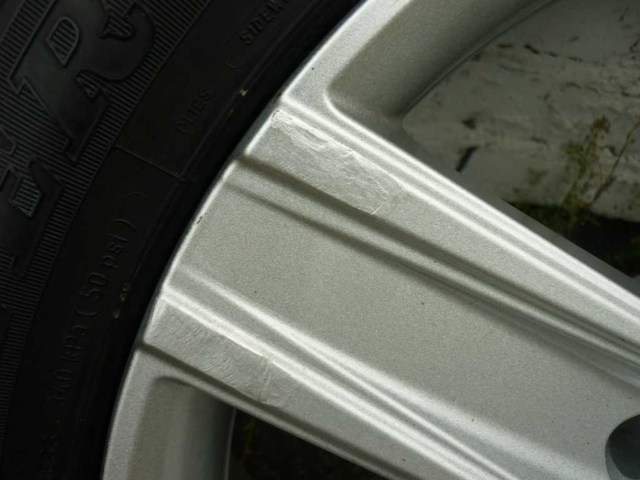 [306] AUDI A6 A4 E w211 w212 225/50/17 Passat Sharan 5x112