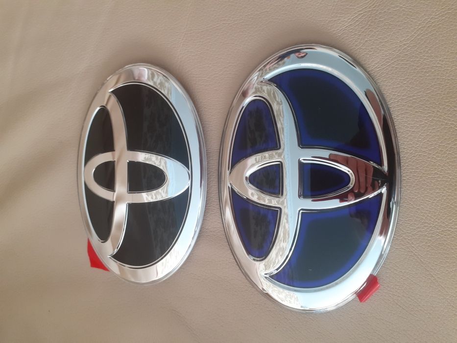 Значок Toyota в руль.Camry 40.50.55.70 Rav4Есть на решётку дистроник