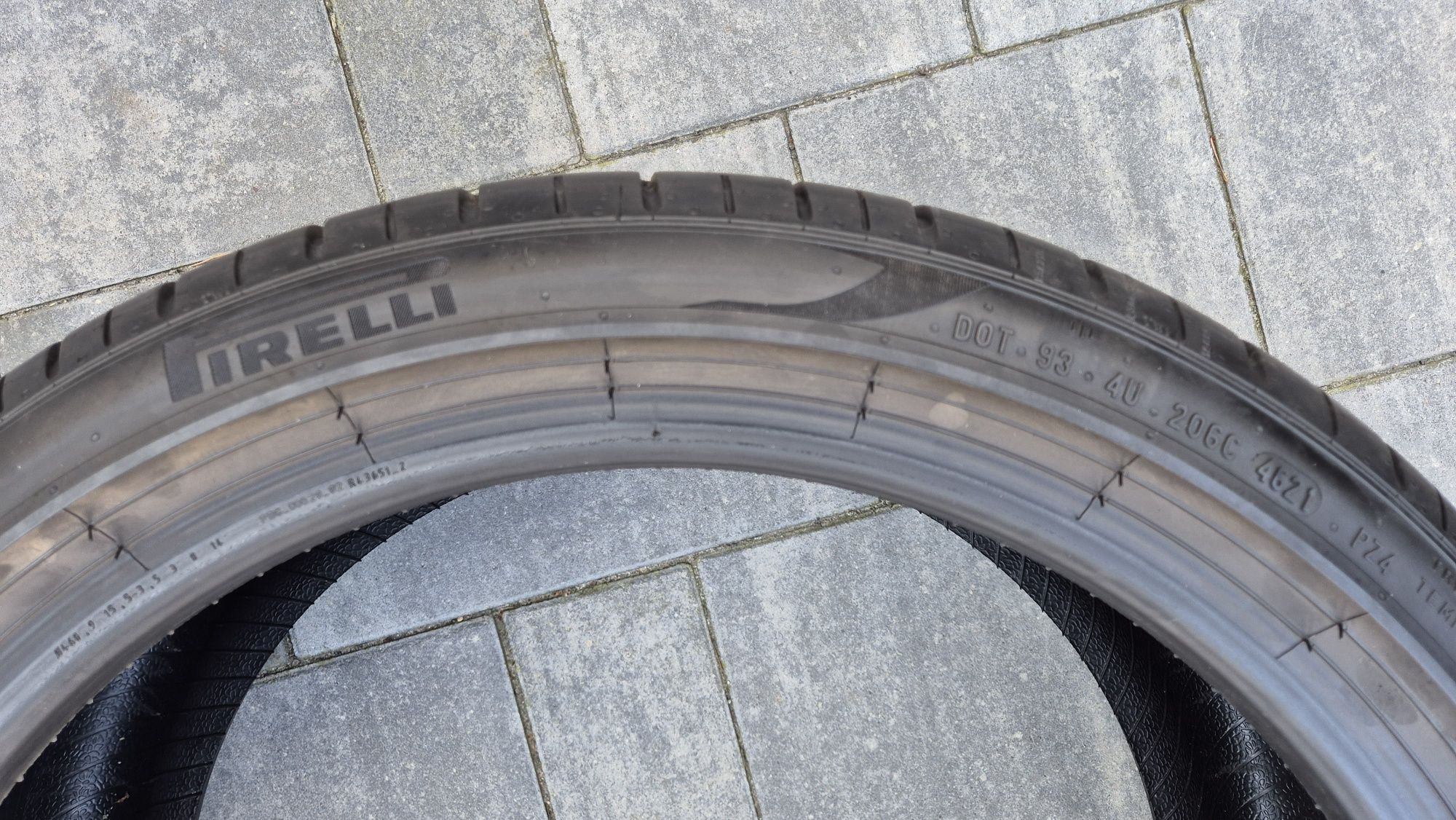 1x Pirelli P Zero PZ4 225/40R18 92Y XL A0 DOT 4621 5,7 mm