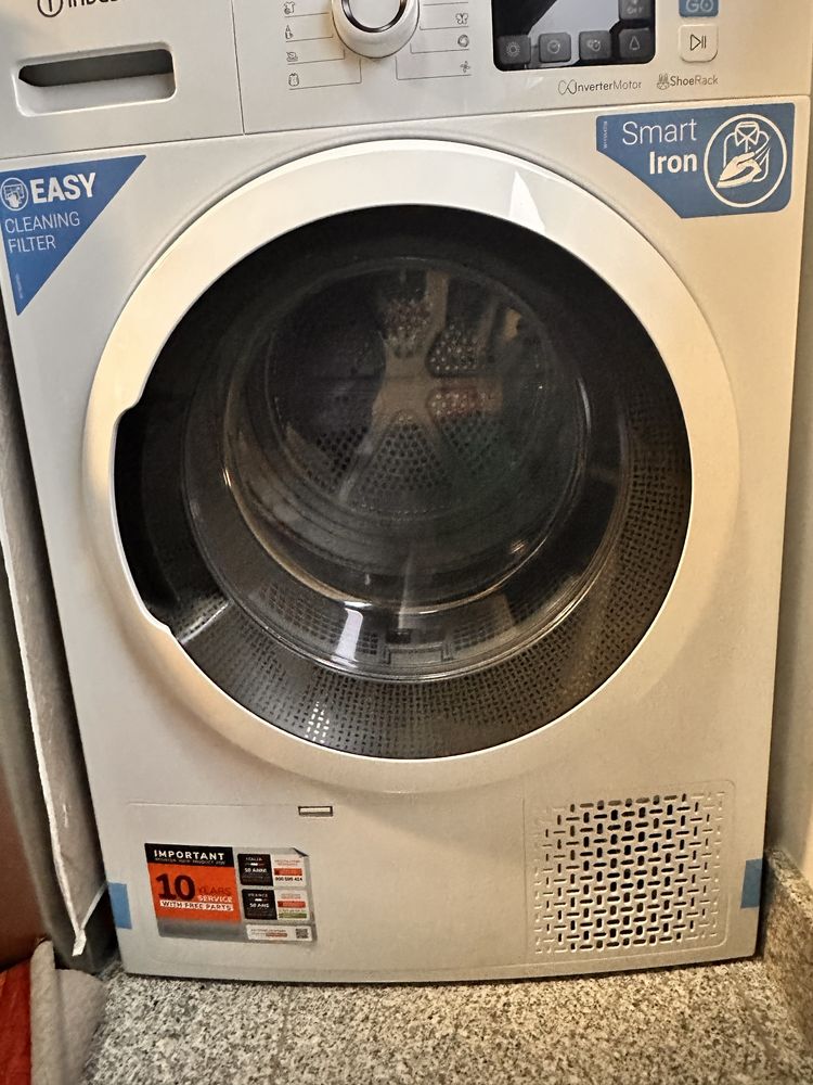 Maquina secar roupa Indesit- 3 meses uso