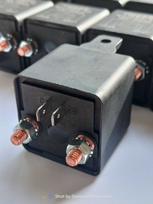 Реле сильного струму Пускове реле 200A 12V Автомобільне Генераторне