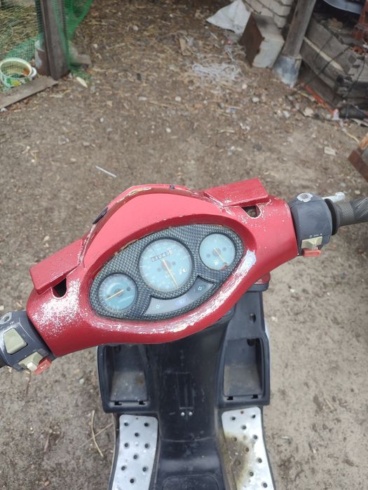 Скутер заводиця стан на фото