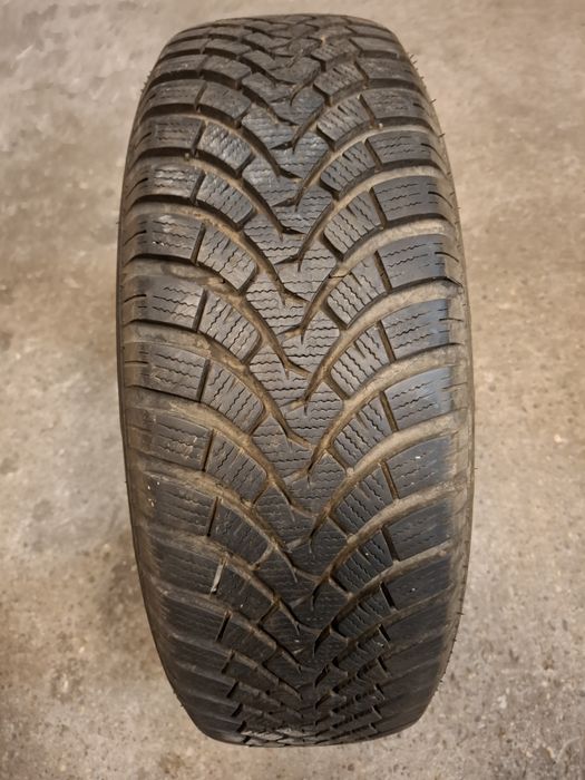 Dwie Opony  Zimowe Falken Eurowinter HS01 SUV 215/65/16