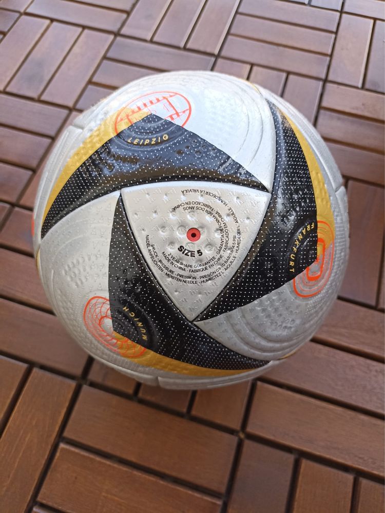 Piłka adidas euro 2024 Final