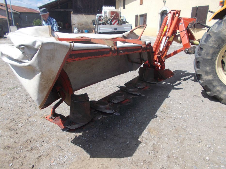 Gaganheira Kuhn GMD-600