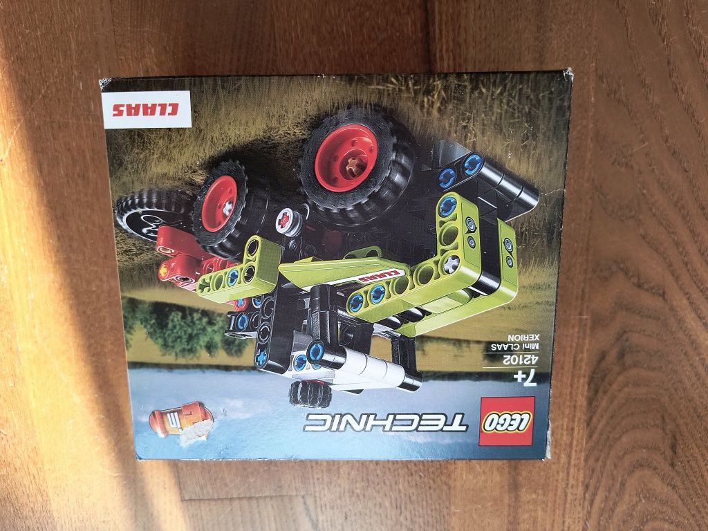 LEGO technics 42102 mini Claas xerion