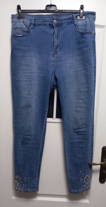 Spodnie damskie, rozmiar z metki 40