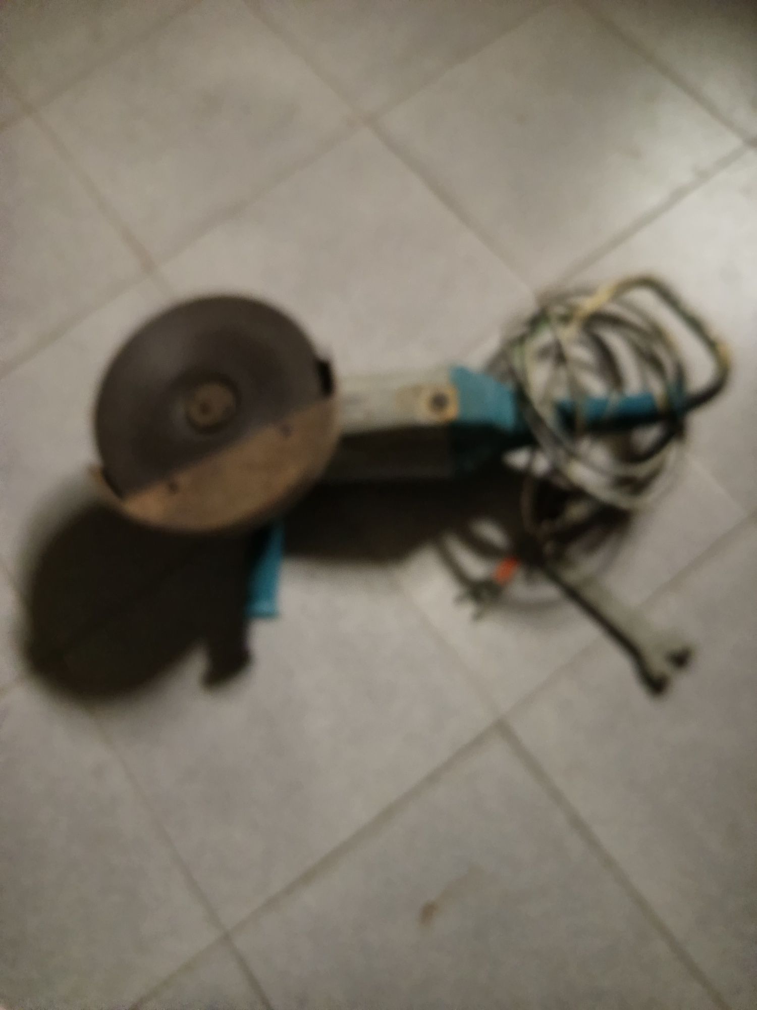 Rebarbadora grande professional Bosch