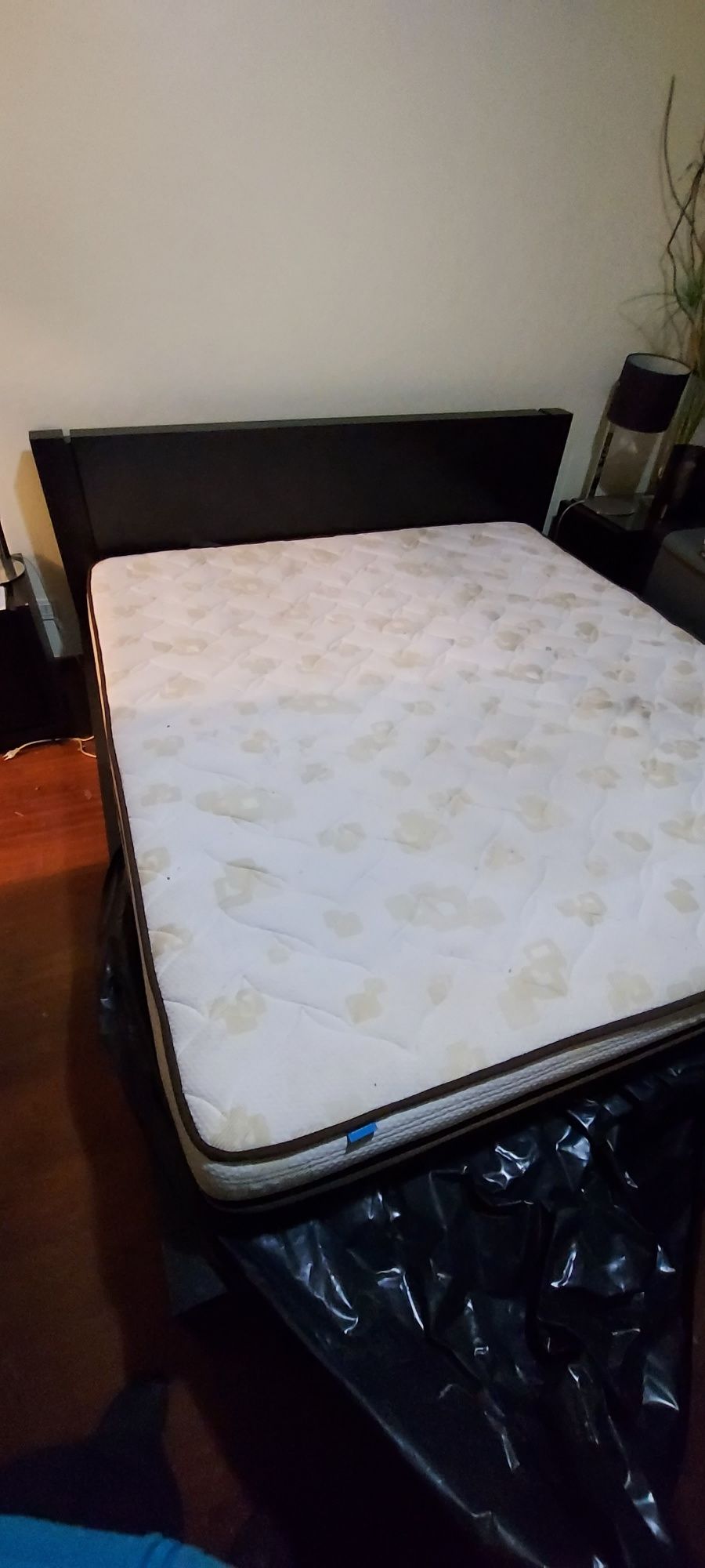 Vende se Quarto de Cama