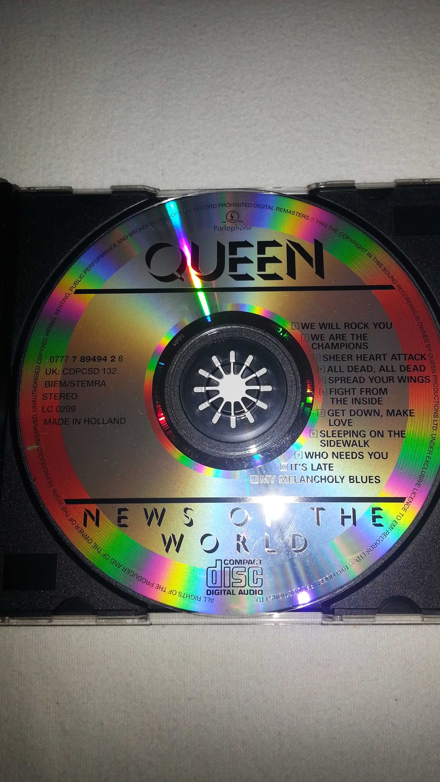Queen - News Out The World