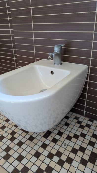Bidet Villeroy & Bosch ze stelażem