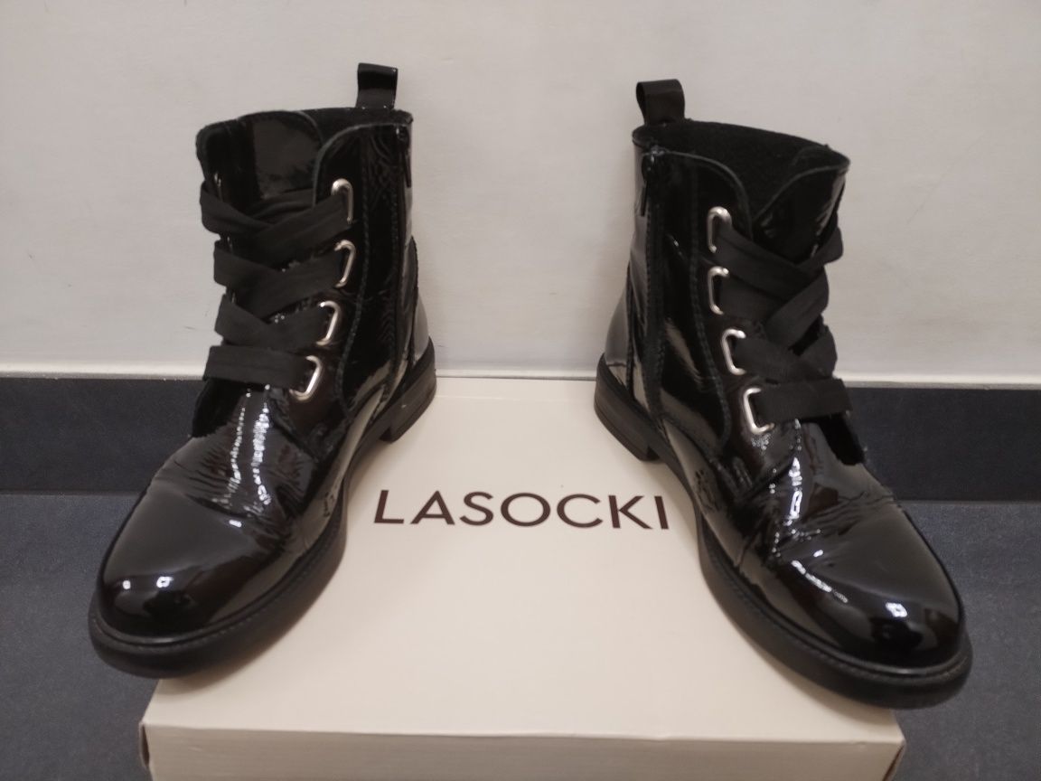 Botki lakierowane Lasocki