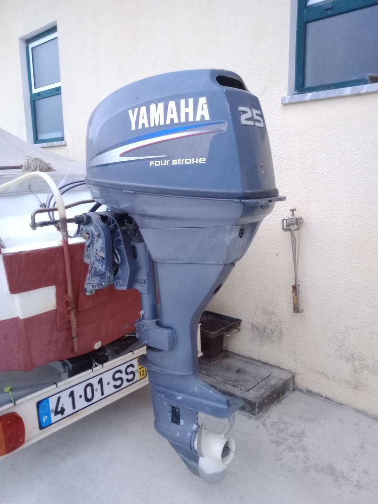 Vendo lancha Argus com motor yamaha 25 cv 4T