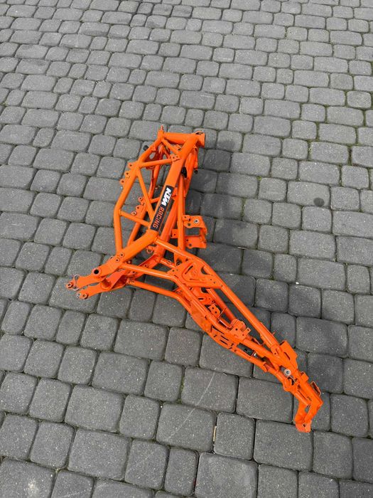 rama szkielet motocykla wtrysk KTM DUKE 390 r 13-17