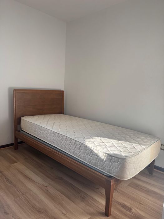 Vendo cama de solteiro