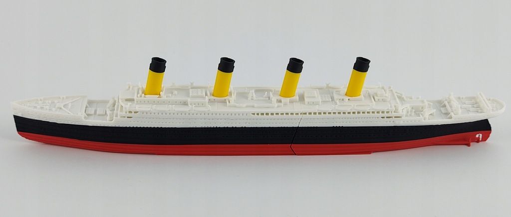 RMS Titanic model łamany z magnesami! – 269 mm (Skala 1:1000)