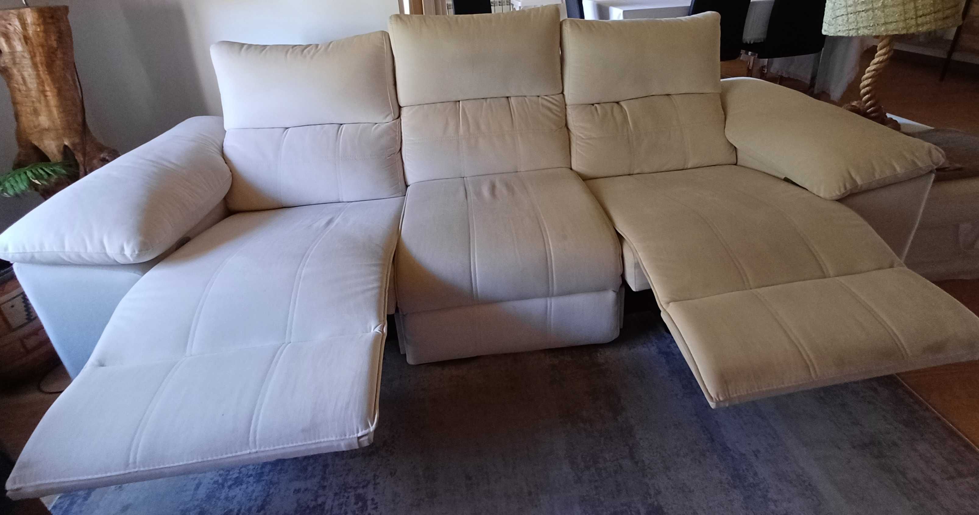 Sofá de 3 lugares com 2 relax elétricos