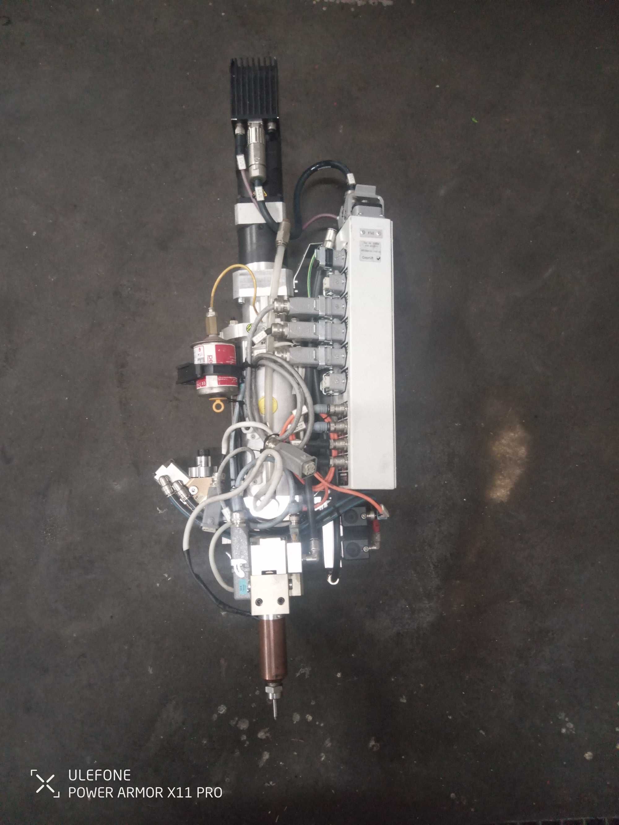 SCA Multibox Schucker 6000 System  dozowania kleju silikonu robot