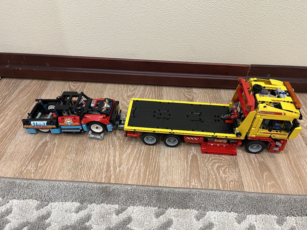 Лего Техник набор 8109,  названием Грузовик с платформой  LEGO Technic