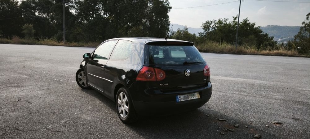 VW Golf V 1.9 TDI 105cv