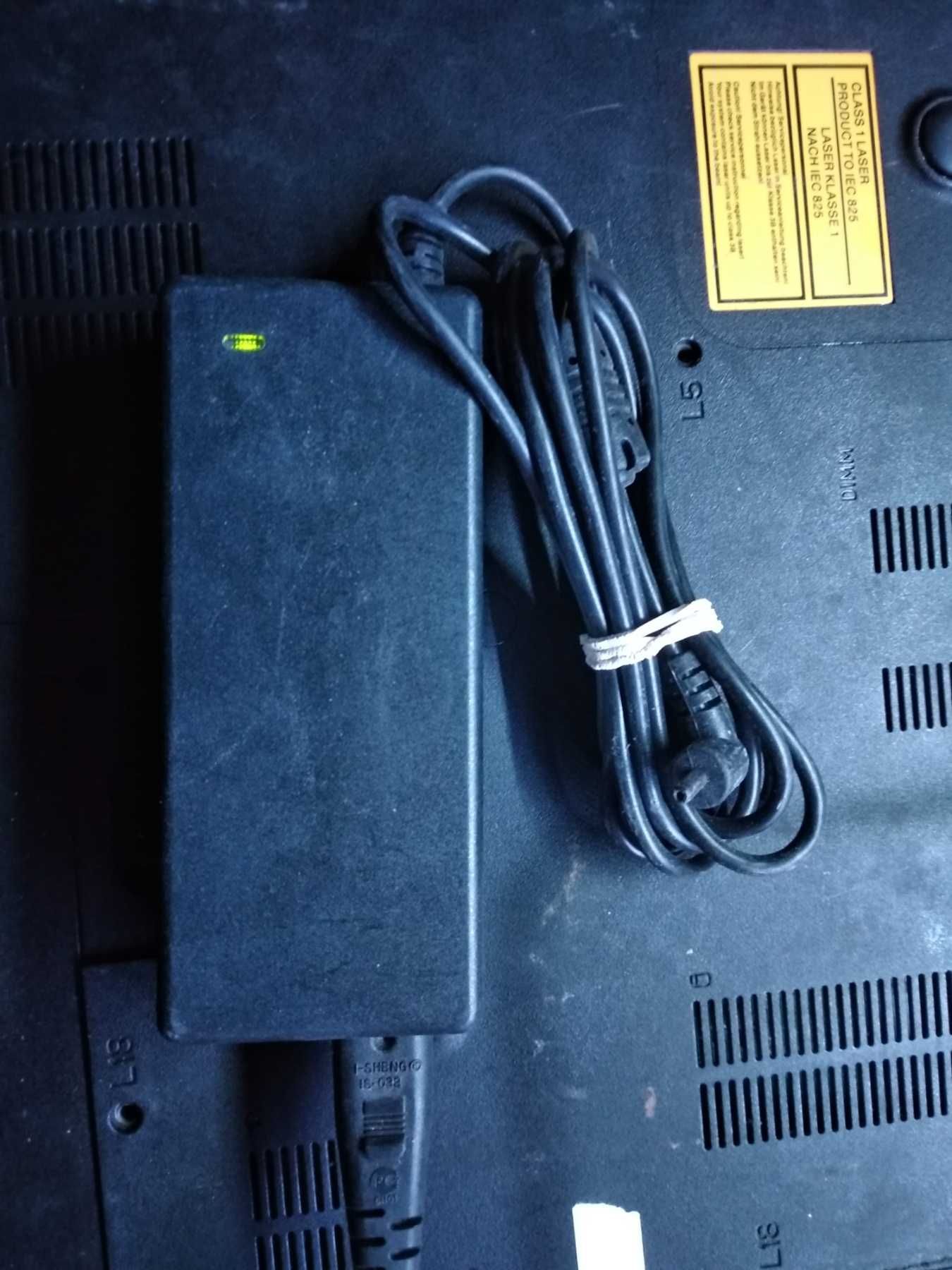 Блок живлення для ноутбука 45 W FSP 19 V 2.37A тонкий штекер