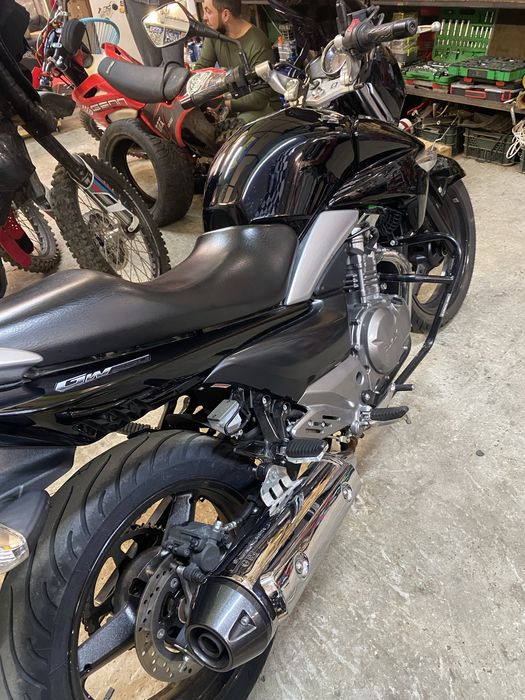 Suzuki gw 250 ( inazuma) він же GSR