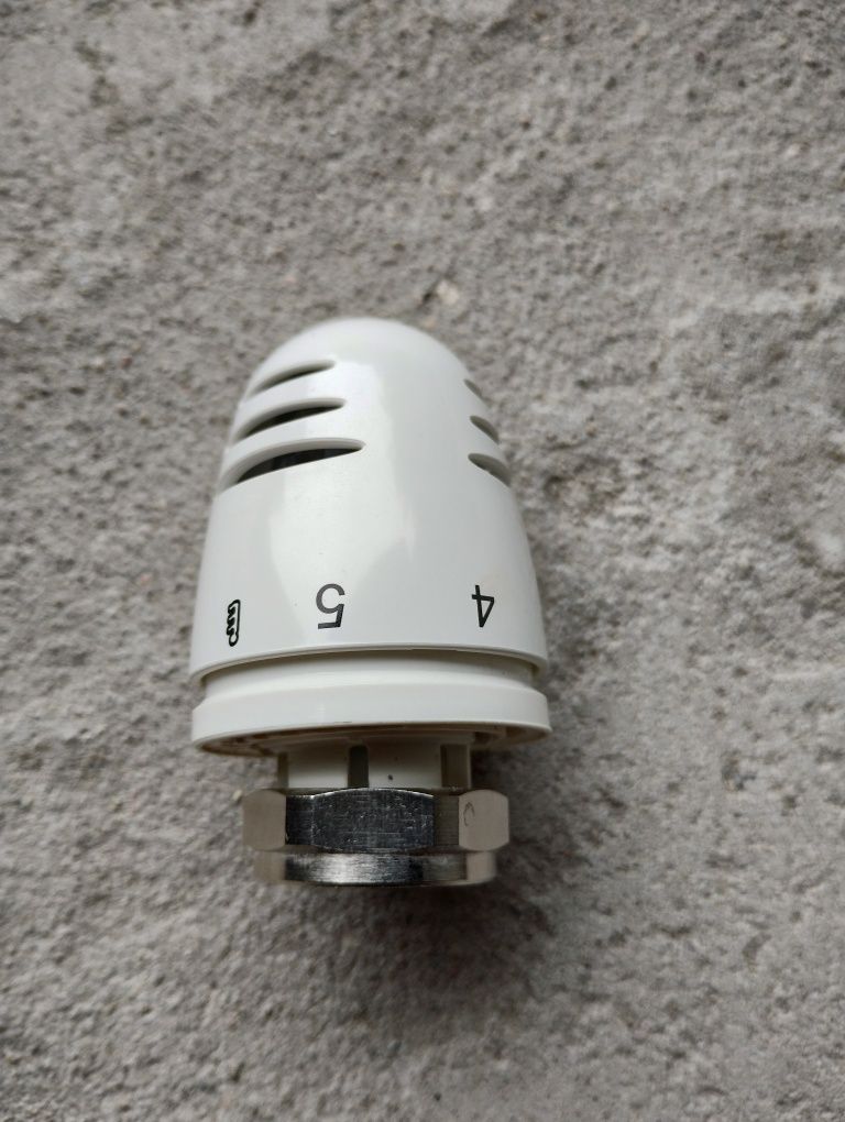 grzejnik aluminiowy + głowica termostatyczna