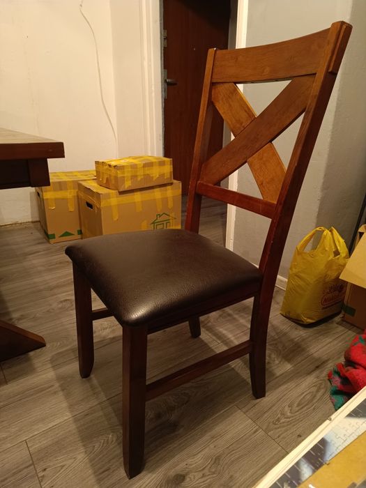 Sprzedam stół i krzesla dębowe