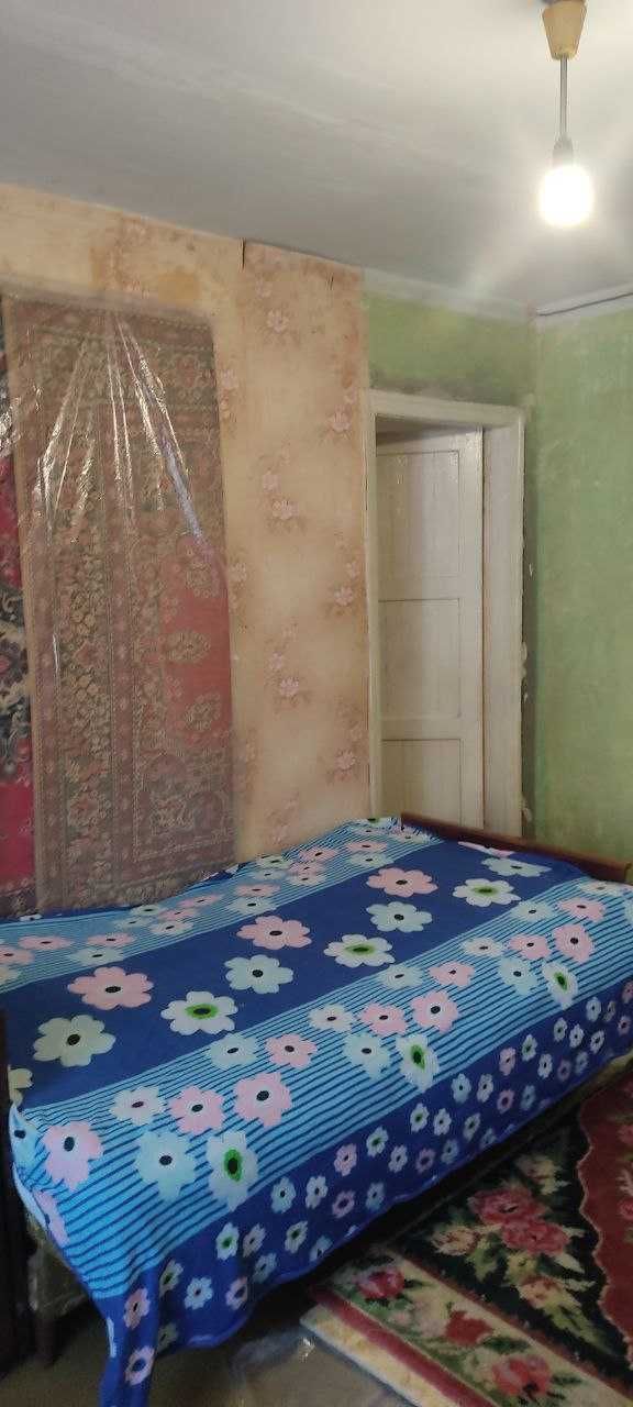 ПРОДАЮ 2-ком.Кв. Кирпич.Дом 48м2. Кухня 12м2 М/п окна. Хор.Сост.СРОЧНО